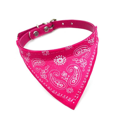 Adjustable cat and dog bandana collar