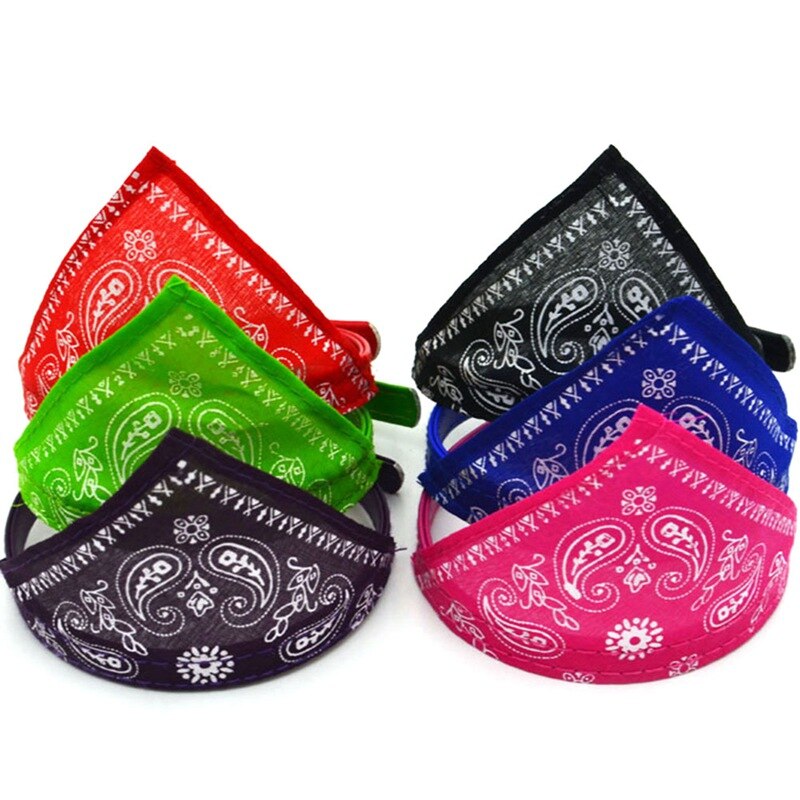 Adjustable cat and dog bandana collar