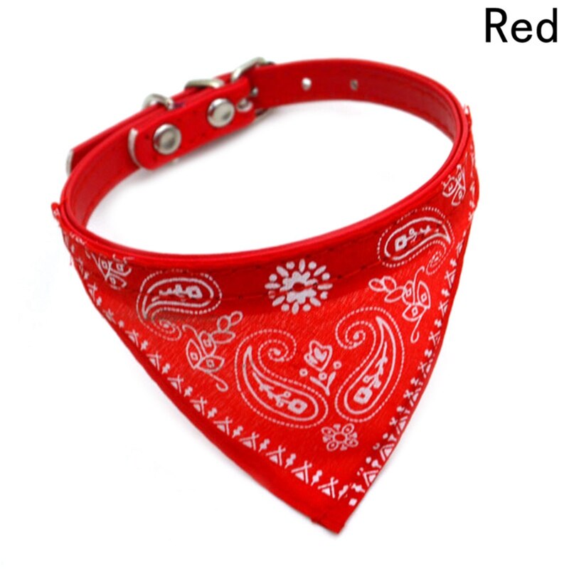 Adjustable cat and dog bandana collar